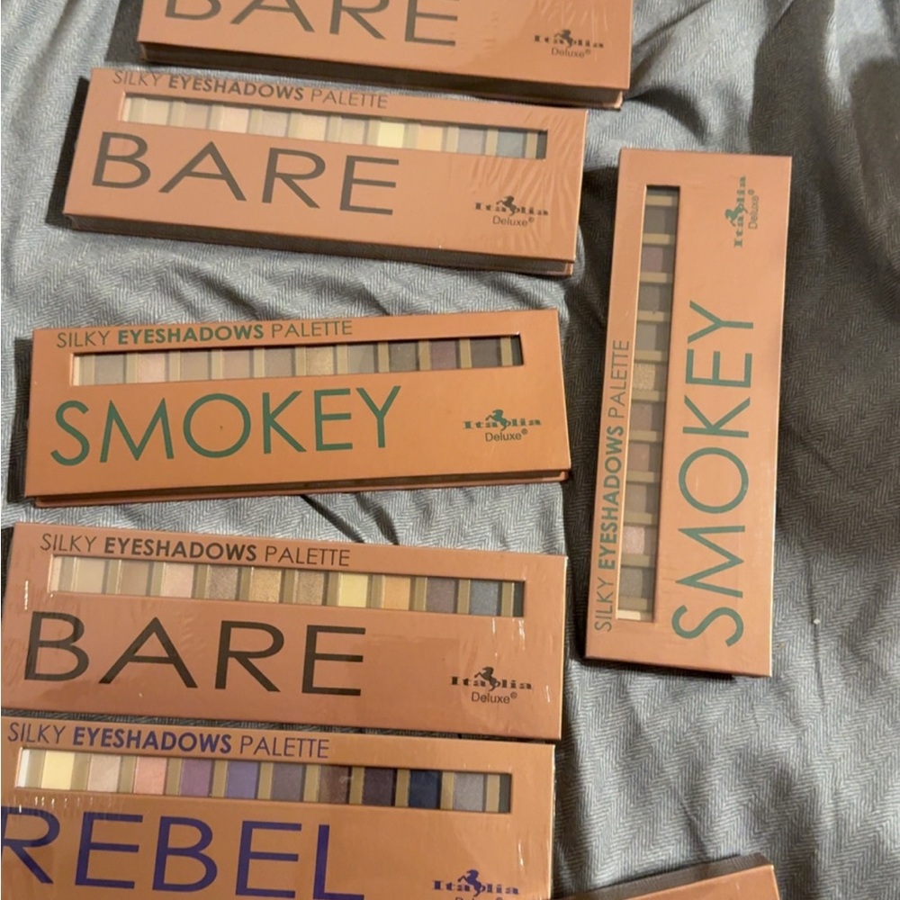 Itay Mineral Silky Eyeshadows Palette Set